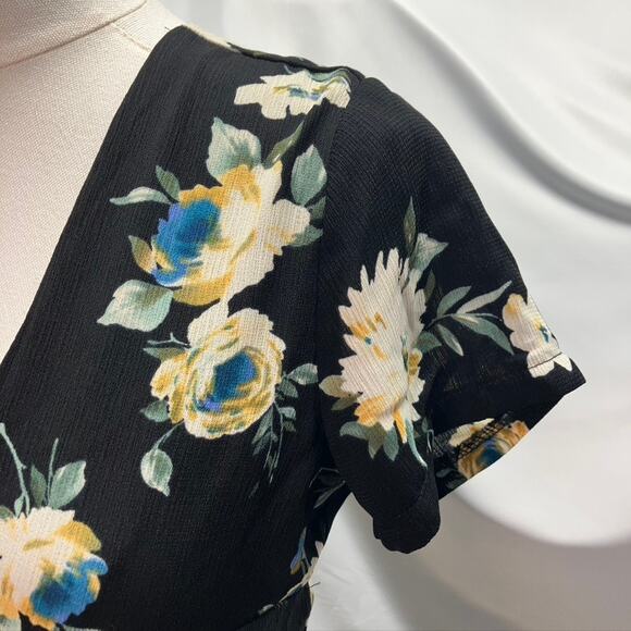 Lush Floral Wrap Dress‎ Womens XS New Black Blue Boho Feminine Wedding - Picture 4 of 13